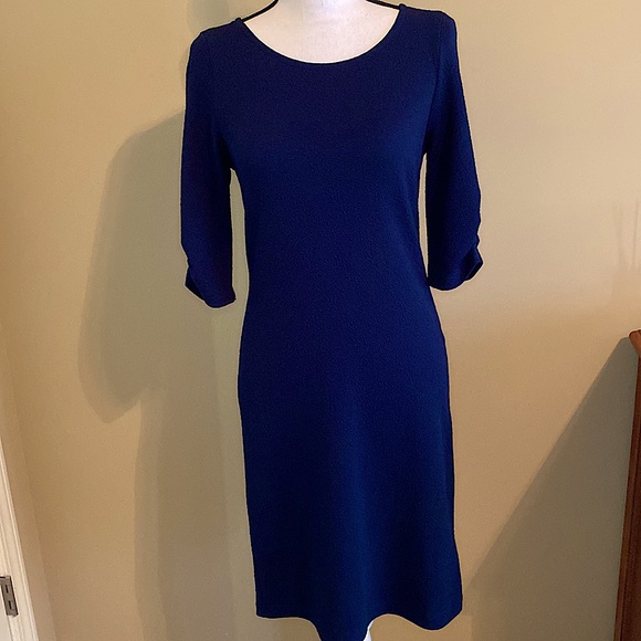 🎉HP🎉 Fitted Navy Dress - Picture 3 of 5